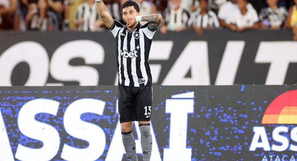 Botafogo bate Chape em jogo de abertura da 5ª fase da Copa do Brasil