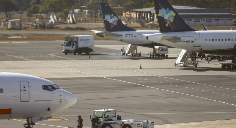 Decreto que zera imposto sobre combustível de aviação é publicado