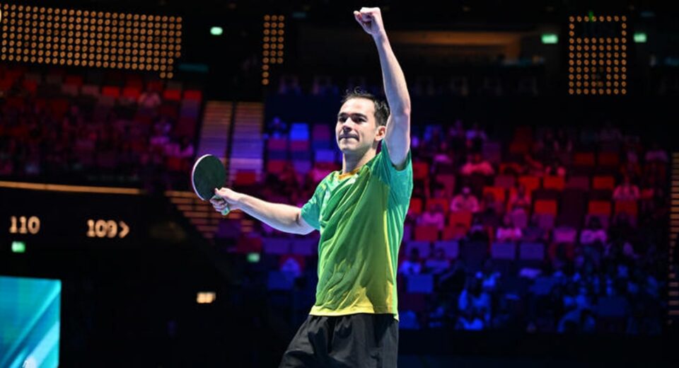 Calderano derrota francês e fica a 2 vitórias do bi na Copa do Mundo