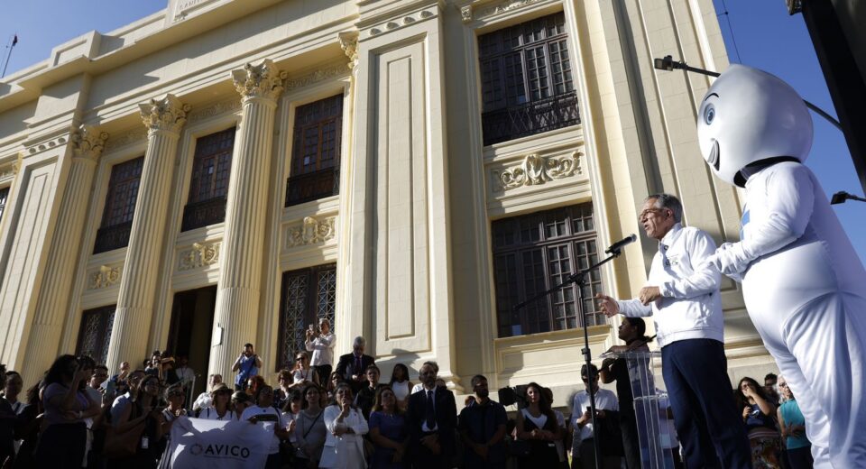 Memorial da Pandemia, no Rio de Janeiro, homenageia vítimas da covid