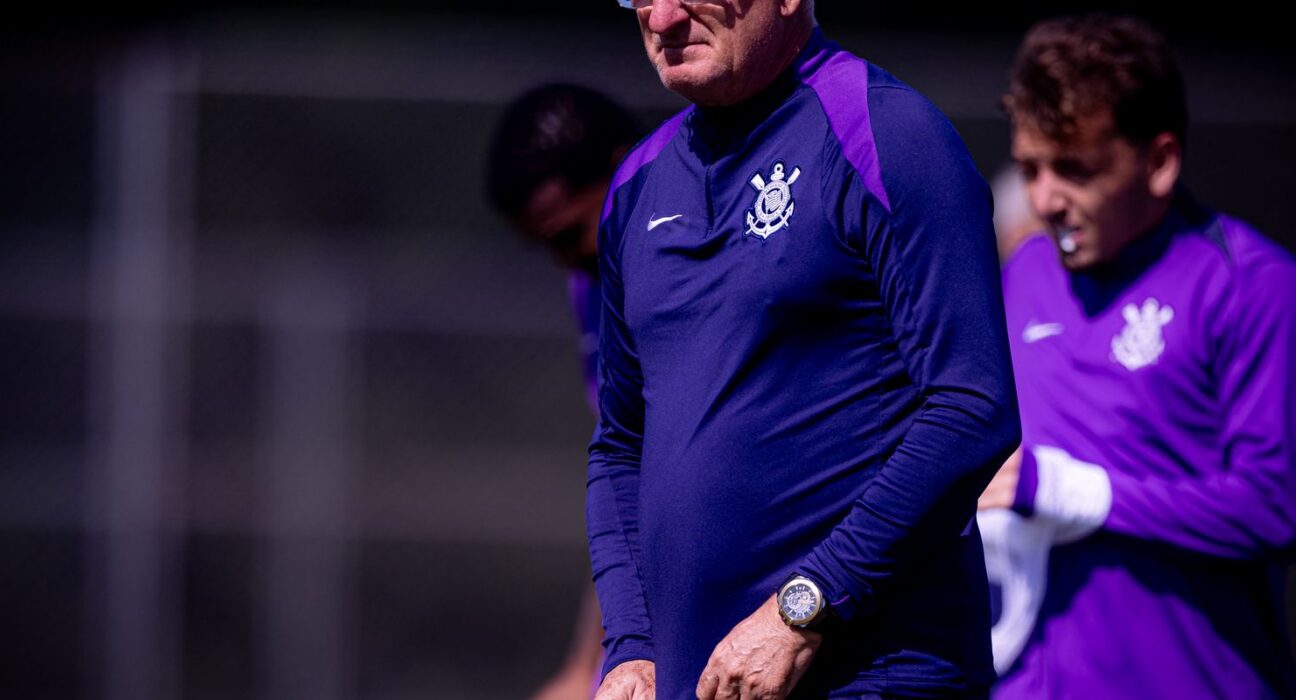 Corinthians demite Dorival Júnior após derrota para o Internacional