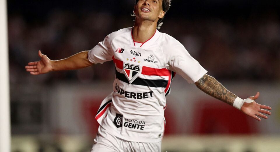 Brasileirão: Ferreira brilha e São Paulo aplica 4 a 1 no Cruzeiro