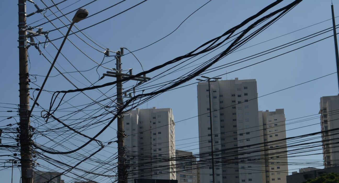 Ferros-velhos que venderem fio de cobre sem comprovação serão fechados