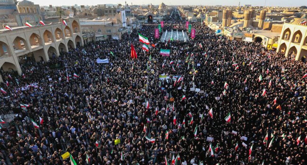Guerra no Irã leva mais de 30 milhões de volta à pobreza