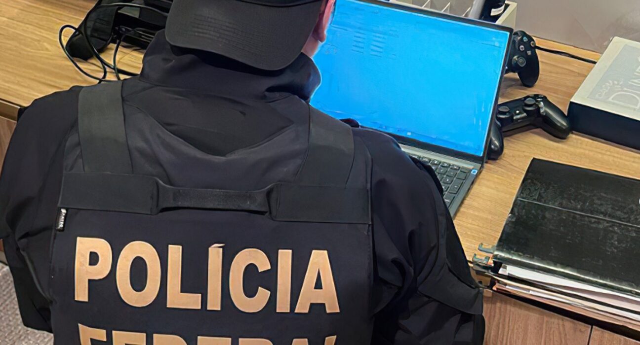 PF realiza operação contra acusados de vazar dados de ministros do STF