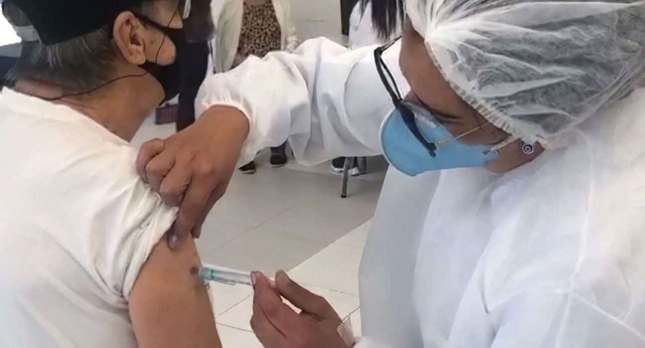 Saúde envia 2,2 milhões de doses da vacina de covid-19 aos estados