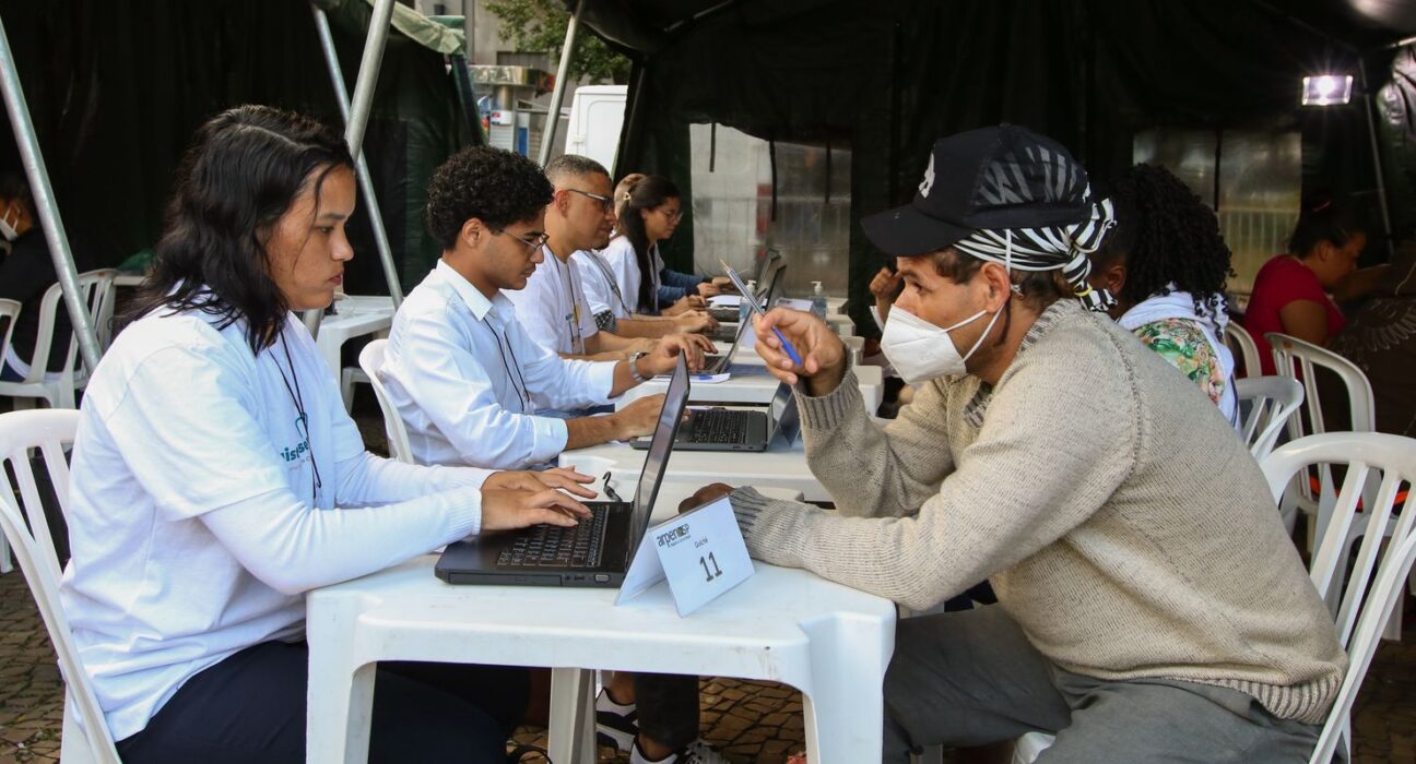 Cartórios de todo o Brasil fazem mutirão de registro civil esta semana