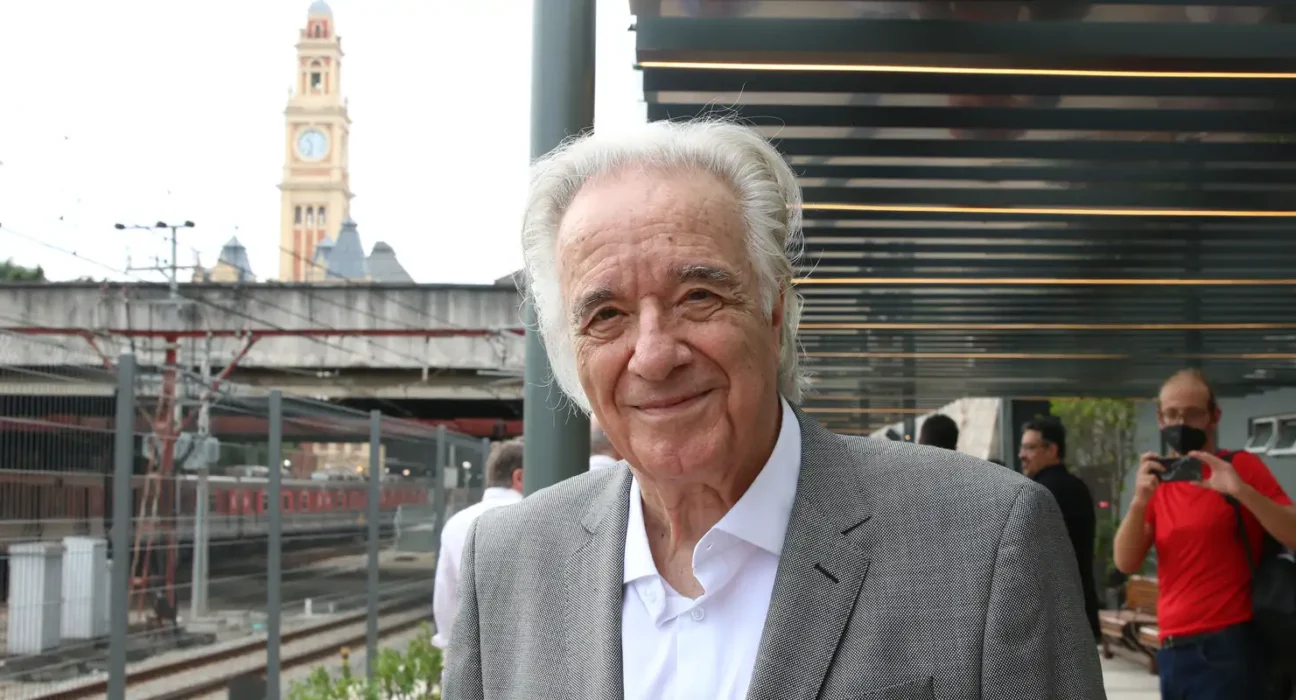 Na Mesa com Datena recebe maestro João Carlos Martins