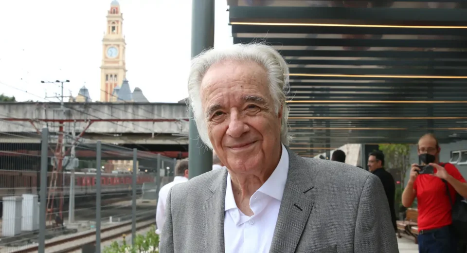 Na Mesa com Datena recebe maestro João Carlos Martins
