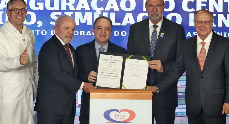 Lula sanciona lei do marco regulatório da vacina contra o câncer