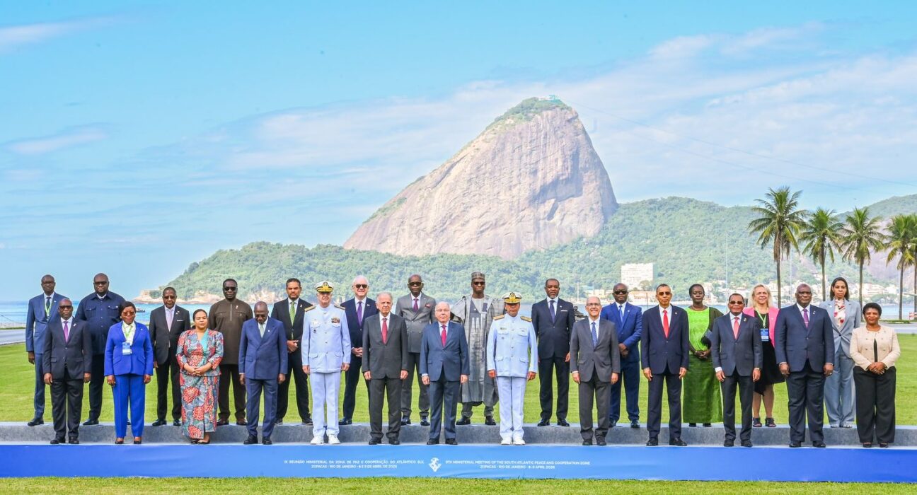 Brasil assume aliança e pede Atlântico Sul livre de guerras e tensões