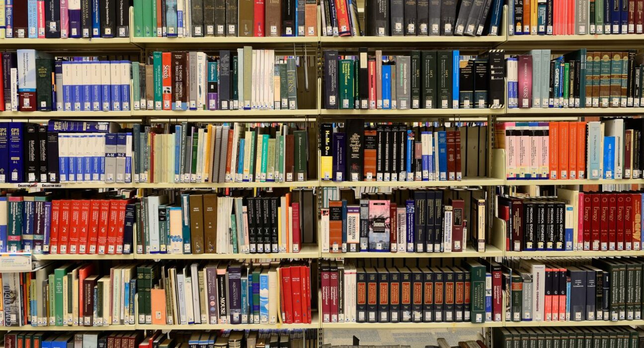 MEC disponibiliza aplicativo gratuito com oito mil livros