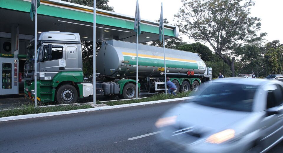 Mais de 80% dos estados aderem a subsídio a diesel importado