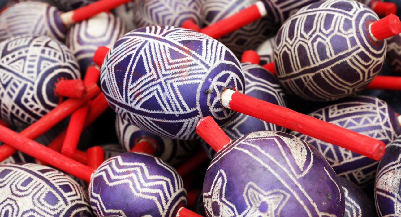 Em Brasília, artesãos indígenas veem obras como ação de resistência