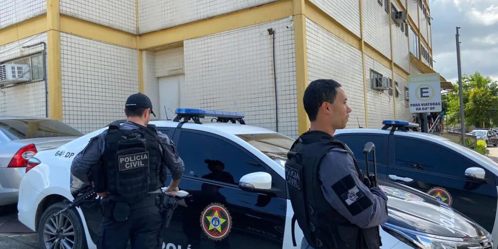 Rapper Oruam, a mãe e o irmão são procurados em operação contra o CV
