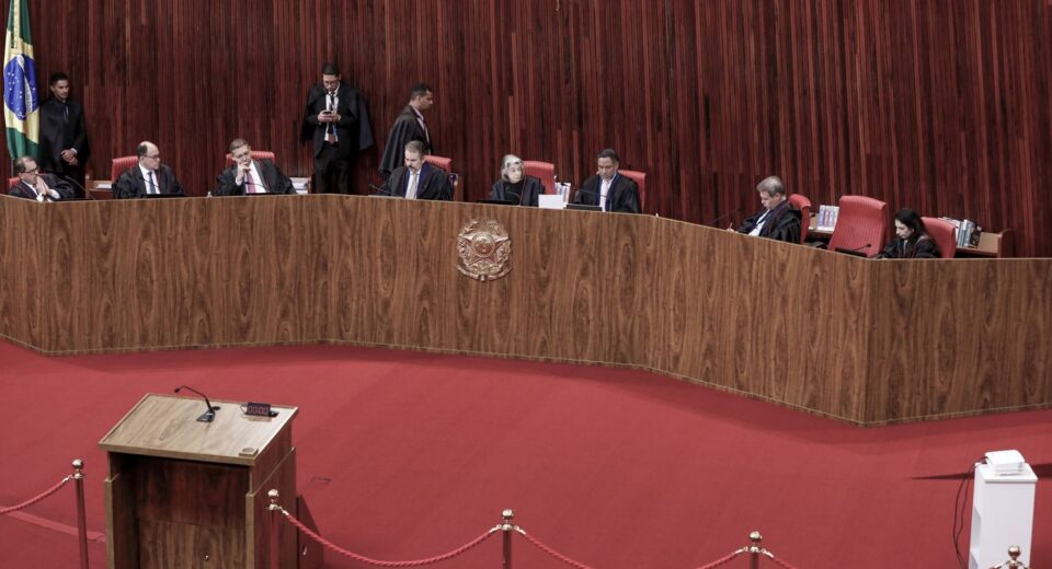 TSE cassa mandato do governador de Roraima e determina novas eleições