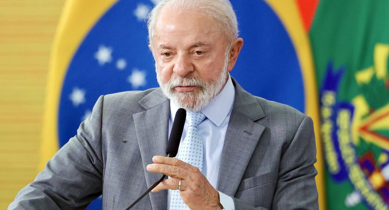 Lula critica ameaças de Trump ao mundo e defende papa Leão XIV
