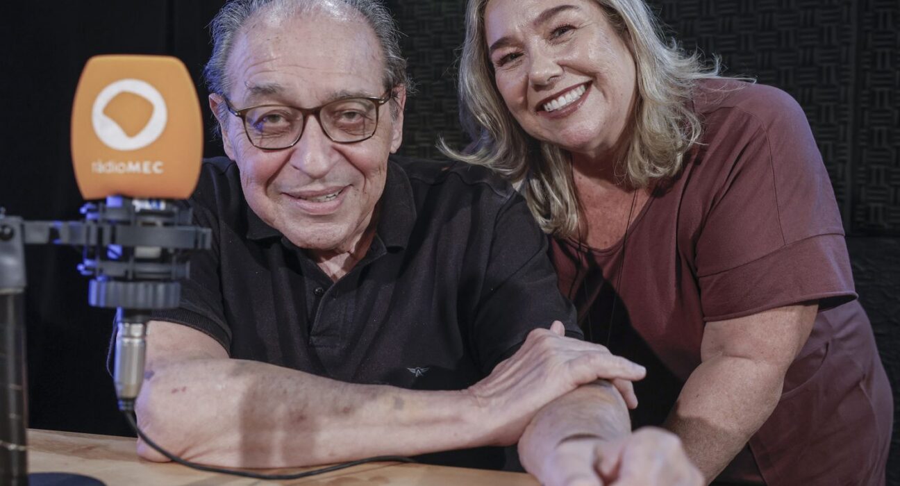 Rádio MEC: Nova temporada do Conversa com o Autor recebe Ruy Castro