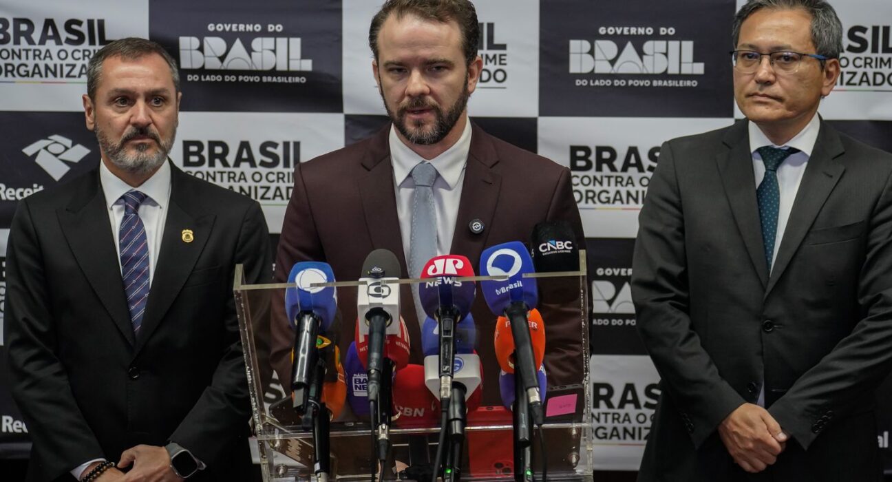 Brasil e EUA anunciam acordo de combate ao tráfico de armas e drogas