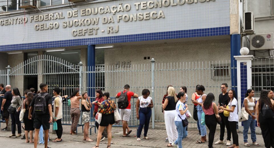 Cefet Rio abre inscrições para professor, com salários até R$ 13 mil