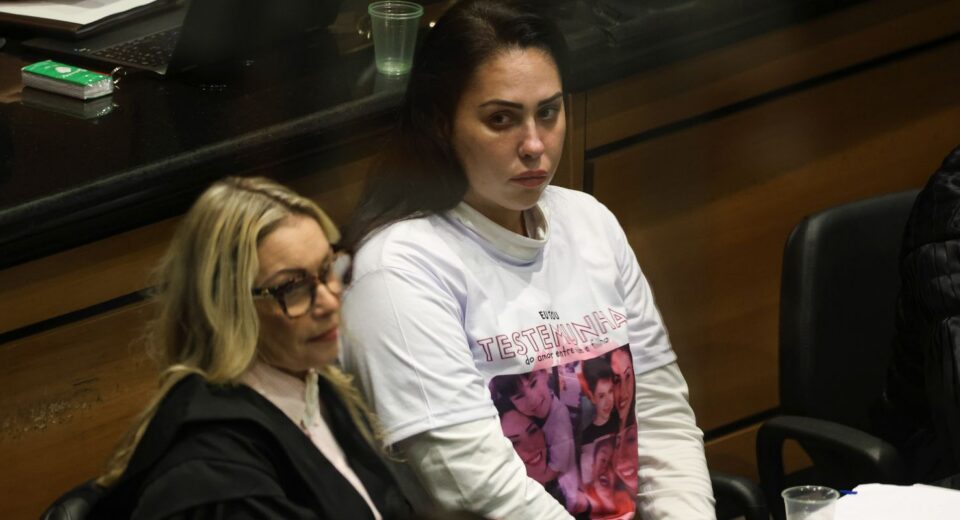 Monique Medeiros se entrega à polícia e volta a ser presa