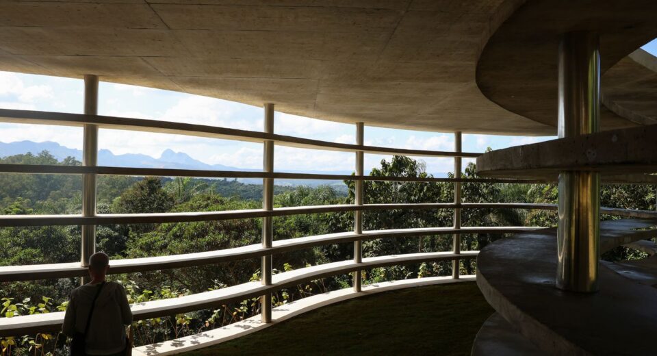 Inhotim celebra 20 anos com inauguração de três novas obras