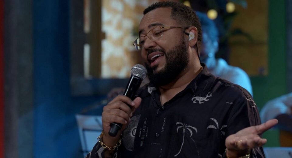 Samba da Gamboa recebe o cantor e compositor Dudu Nobre neste domingo