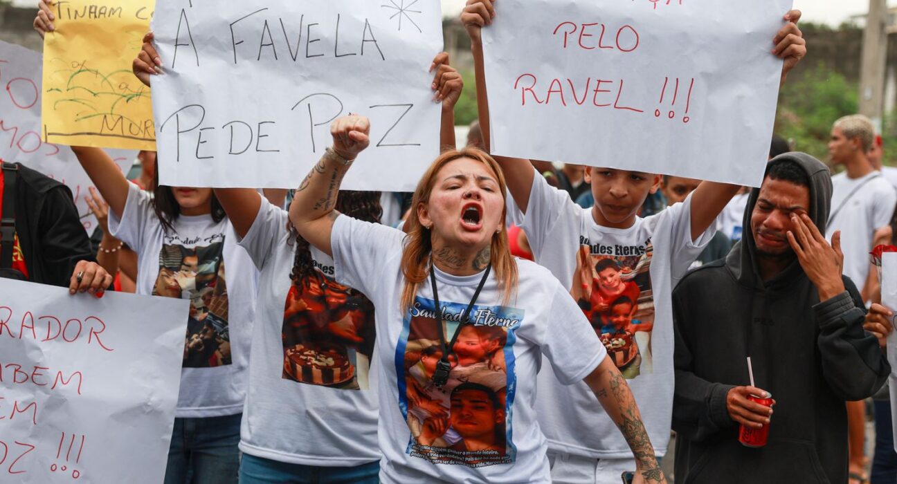 Nove em cada dez moradores de comunidade reprovam operações violentas