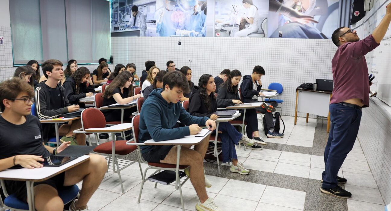 Desenrola Fies: estudante pode renegociar dívida a partir desta quarta