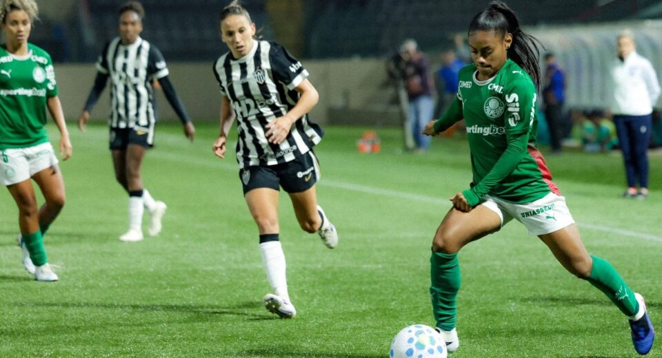 BR feminino: Palmeiras goleia Atlético-MG e assume vice-liderança