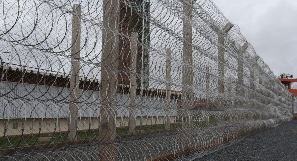 Sancionada lei que endurece pena a condenados por morte de policiais