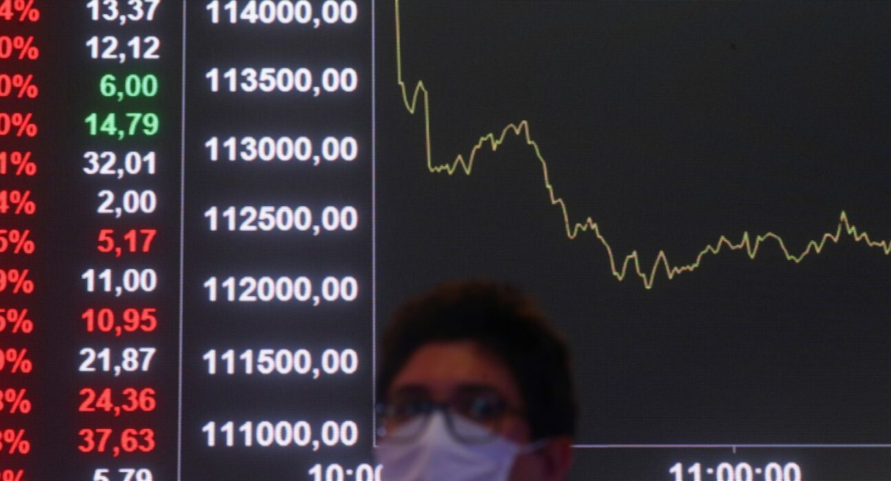 Bolsa tem pior mês desde 2023, e dólar sobe 1,82% em maio
