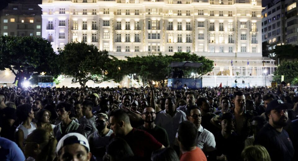 Mesmo com multidão, show de Shakira não registra ocorrência graves