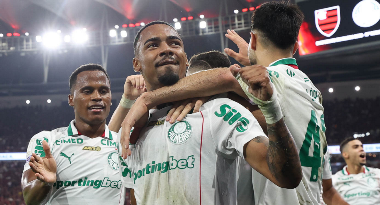 Palmeiras derrota Fla e amplia vantagem na liderança do Brasileiro