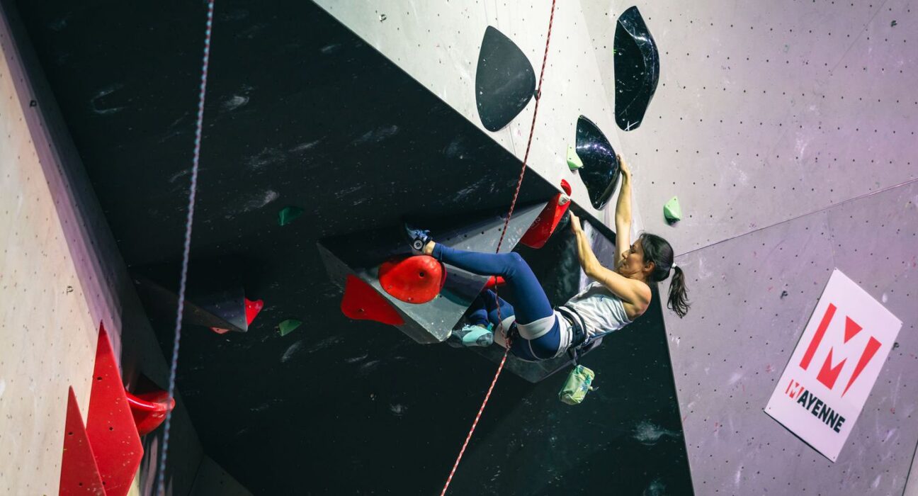 Marina Dias vence etapa da Copa do Mundo de paraescalada nos EUA