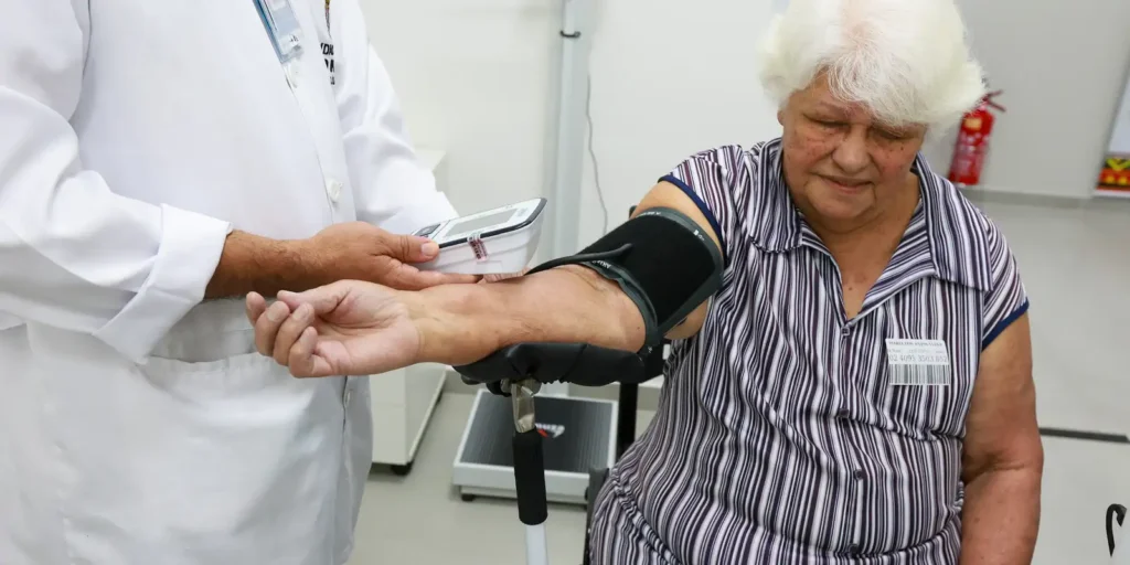 Pessoas 50+ vão representar metade do consumo com saúde em 2044