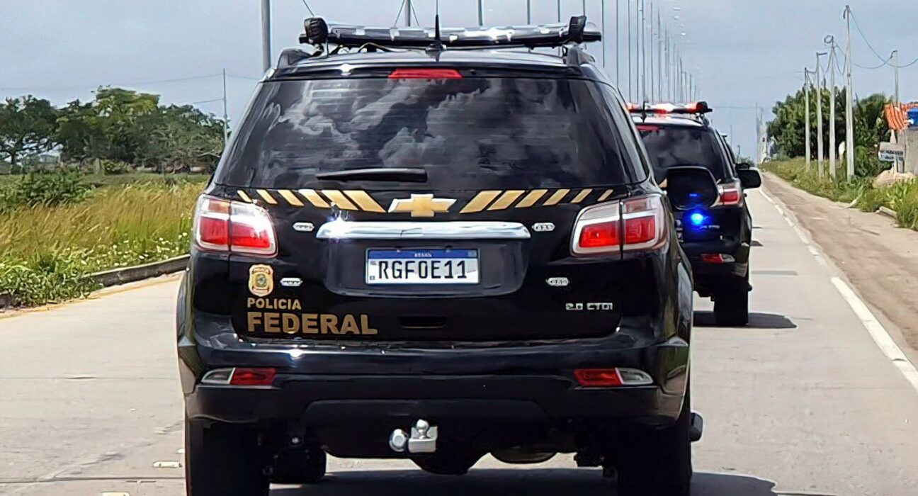 PF apreende mais de uma tonelada de maconha em rodovia paulista