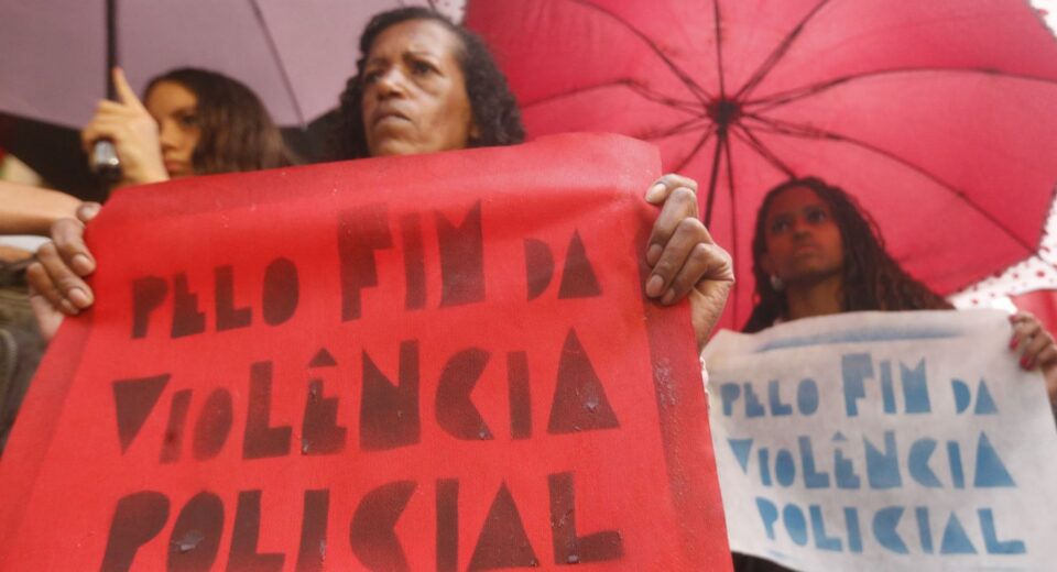 Organizações lançam documento sobre chacinas da Favela Nova Brasília