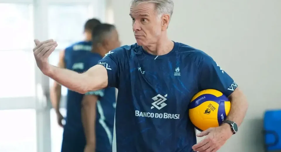 Bernardinho anuncia os inscritos do Brasil na Liga das Nações de Vôlei