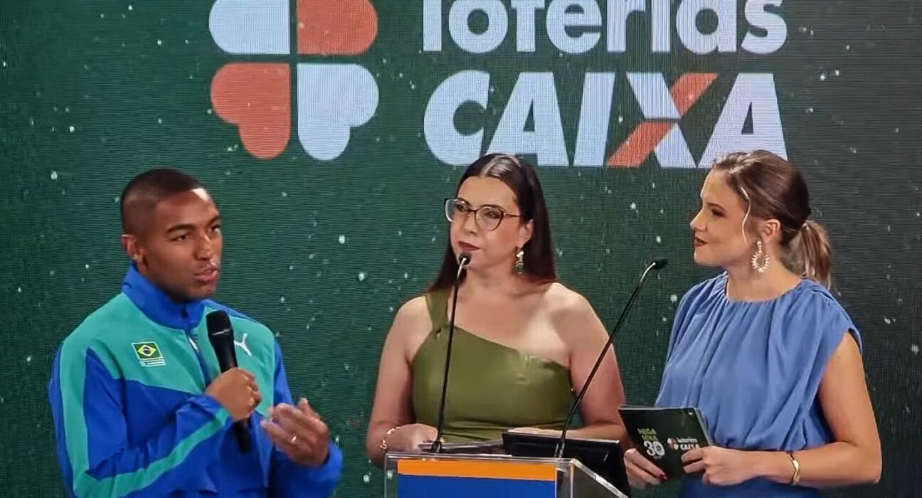 Confira dezenas sorteadas na Mega-Sena 30 anos neste domingo