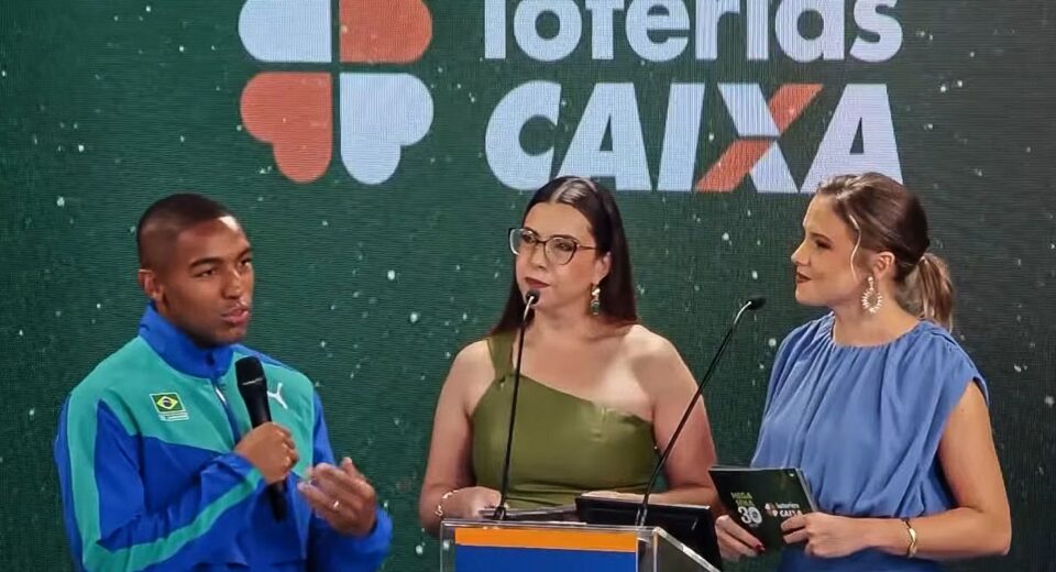 Confira dezenas sorteadas na Mega-Sena 30 anos neste domingo