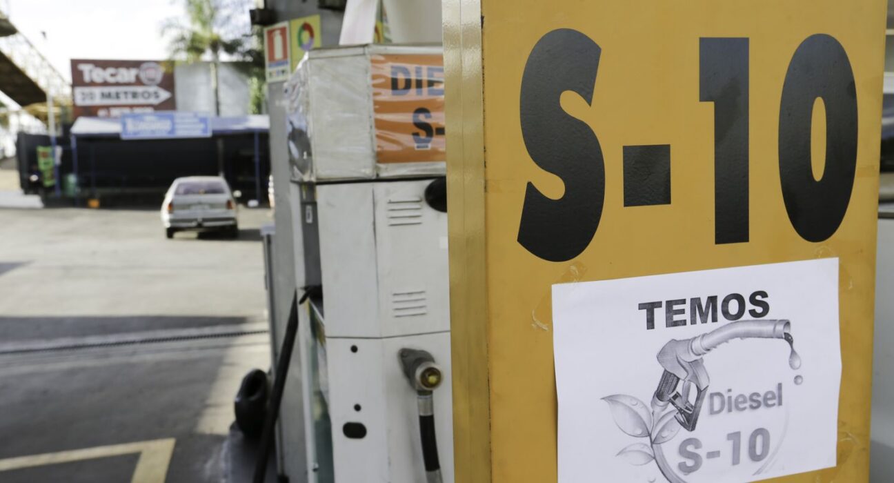 Rússia lidera venda de diesel ao Brasil durante guerra no Irã