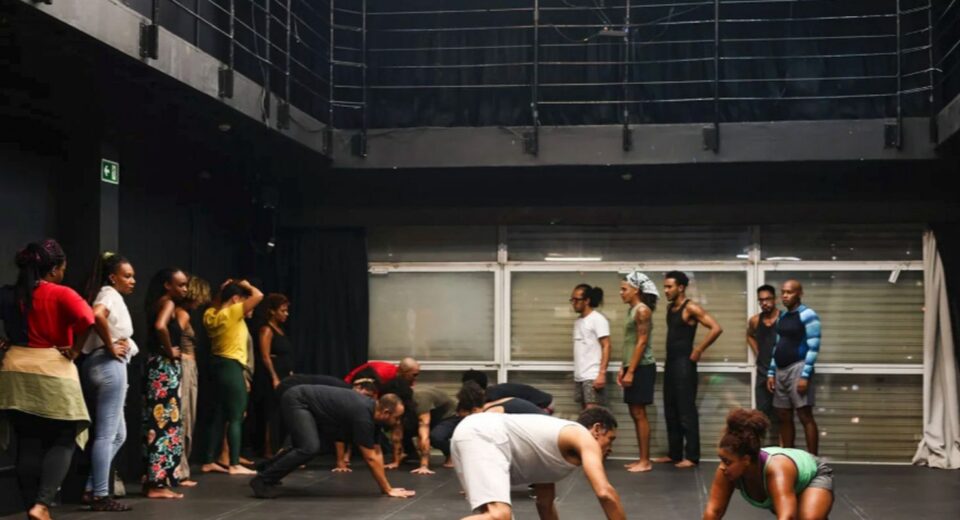 Faculdade pública de teatro em SP abre inscrições até dia 15