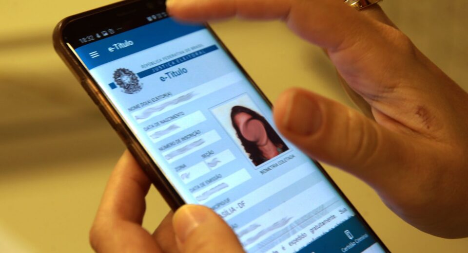 Eleitores fluminenses podem regularizar título neste sábado