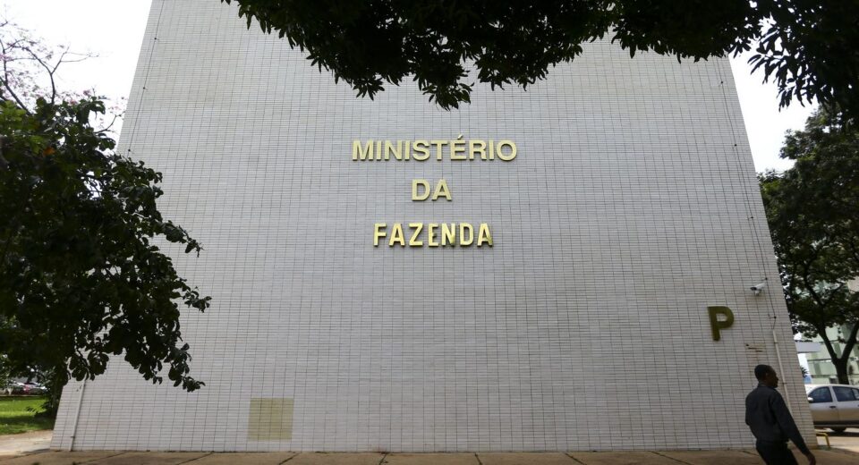 Fazenda alerta sobre falso site do Novo Desenrola