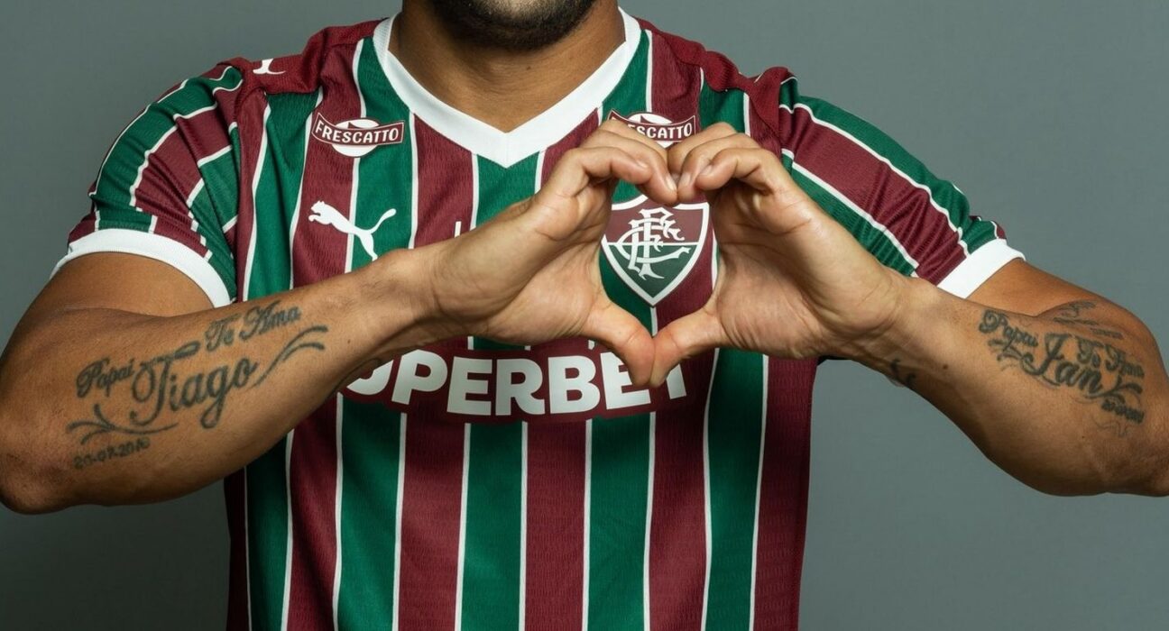 Fluminense anuncia a contratação do atacante Hulk