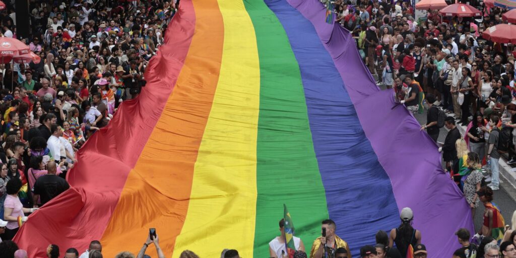 Parada LGBT+ de SP enfrenta desafios e está ameaçada de deixar as ruas