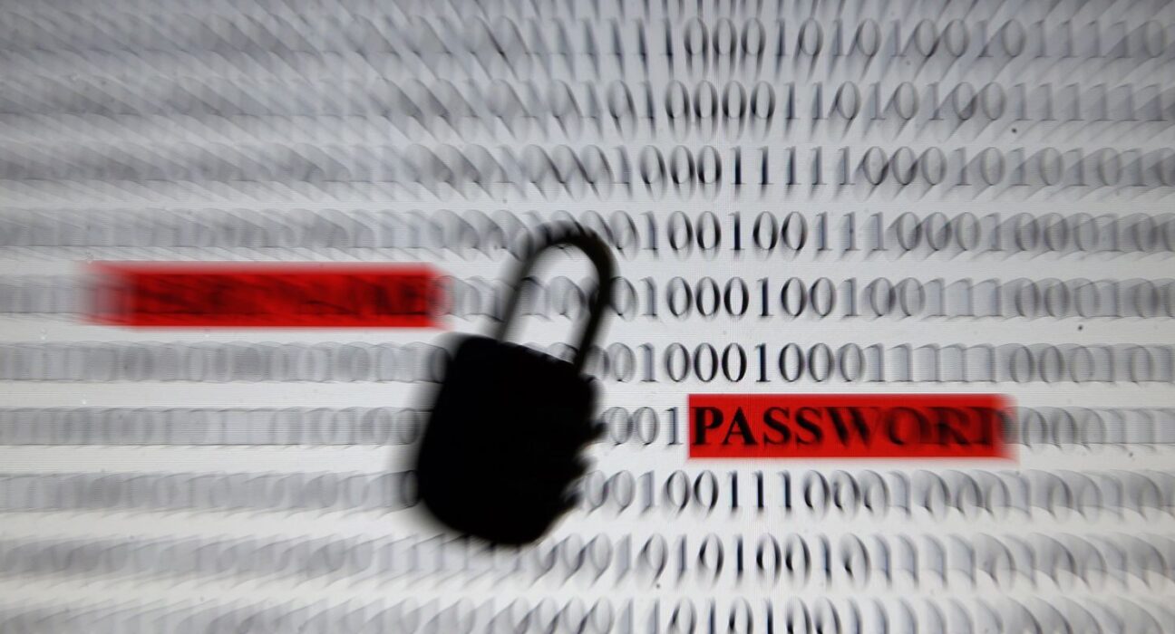 Material do governo ajuda população a se proteger de golpes digitais