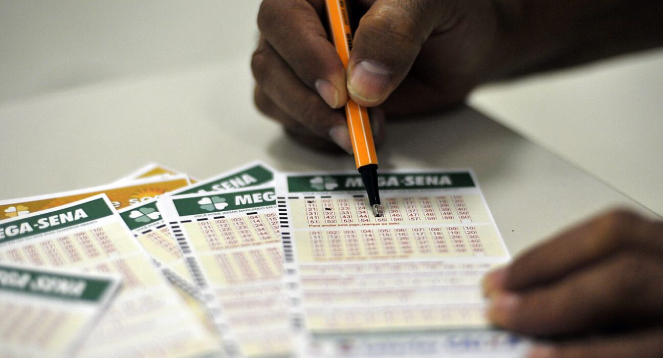 Mega-Sena acumula novamente e prêmio principal vai para R$ 65 milhões