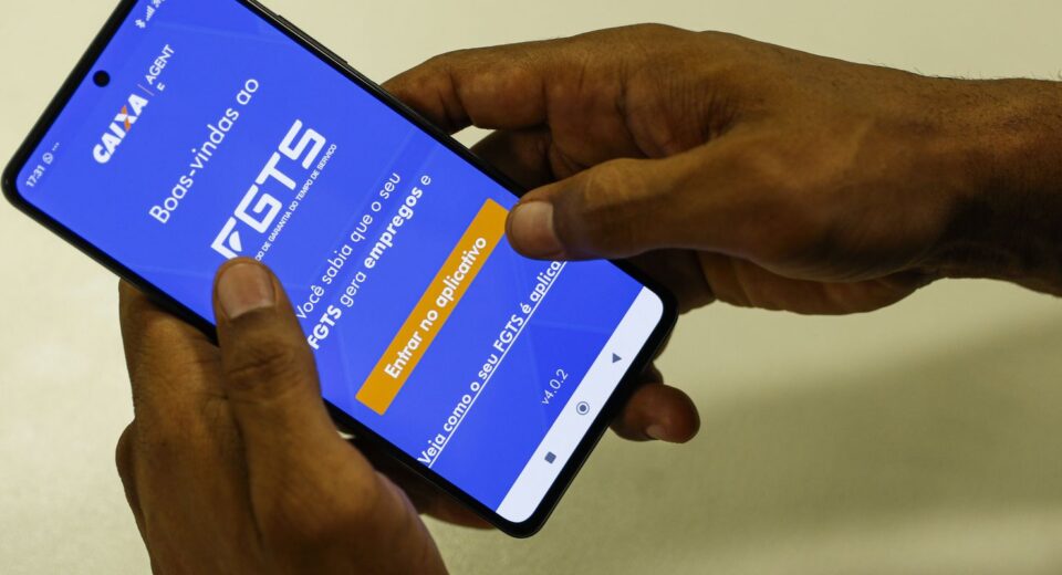 Uso do FGTS para pagar dívidas no Desenrola começa no dia 25